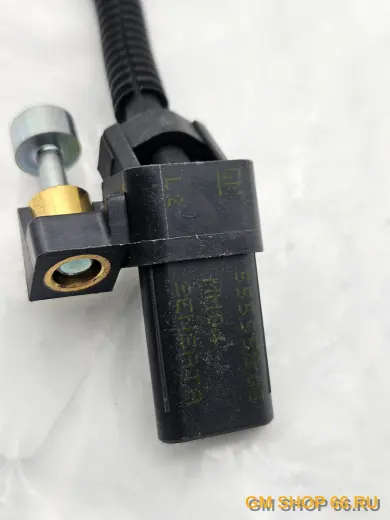 Датчик положения коленвала GM 55555806, Датчики двигателя, General Motors для Opel Astra H/Zafira B — фото 2 из 3