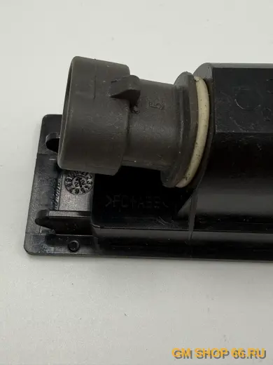 Фонарь подсветки номера GM 13251936, Световые приборы, General Motors для Opel Astra H/Astra J/Corsa D/Insignia A/Meriva B/Vectra C — фото 4 из 5