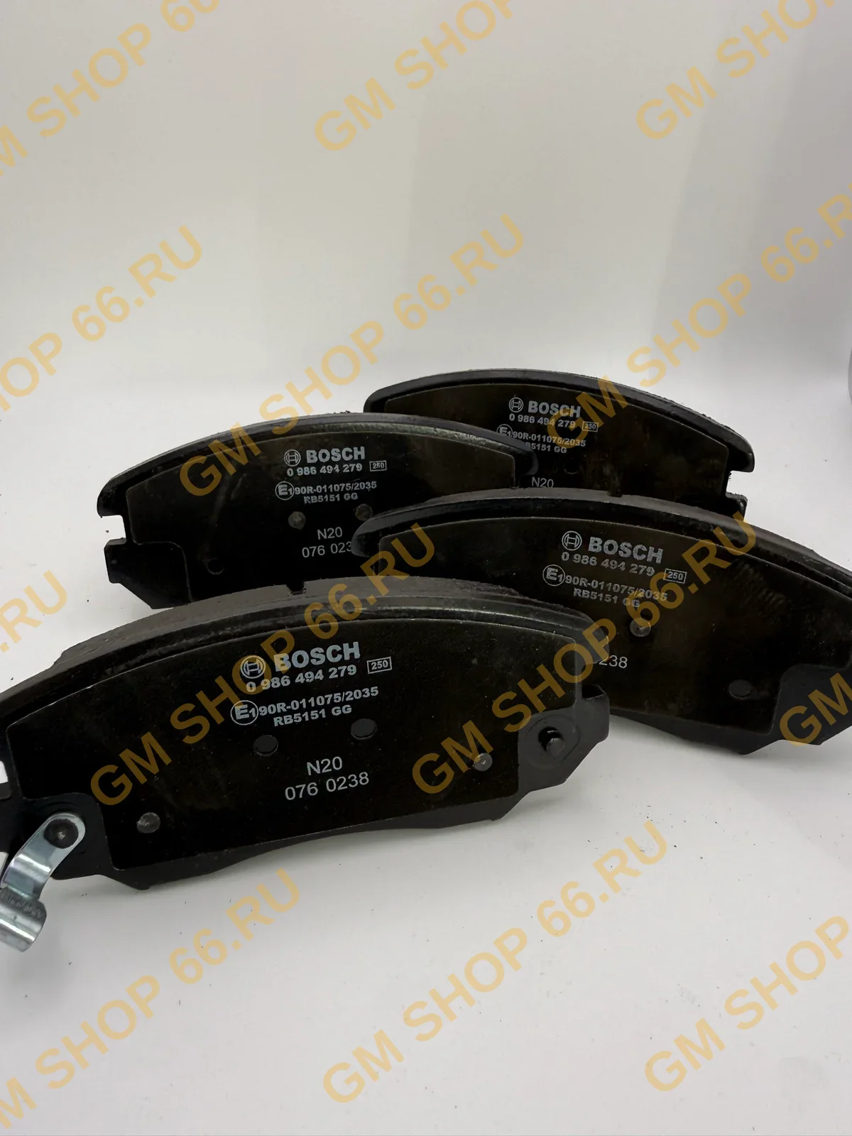 Колодки тормозные передние Bosch 0986494279 для Opel Astra J GTC/Insignia — фото 1 из 2