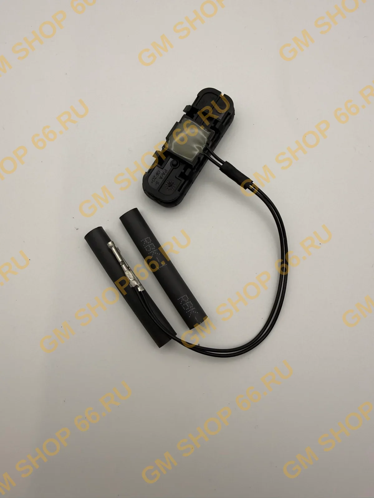 Кнопка открывания багажника GM 13393912, Выключатель двери (концевик), General Motors для Chevrolet Cruze/Opel Insignia — фото 1 из 2