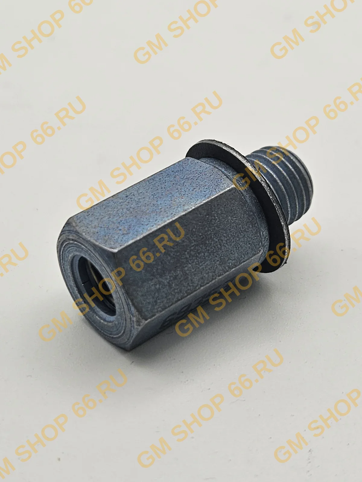Штуцер патрубка охлаждения турбины GM 25199813, General Motors для Opel Astra J/Zafira C/Meriva B — фото 1 из 3