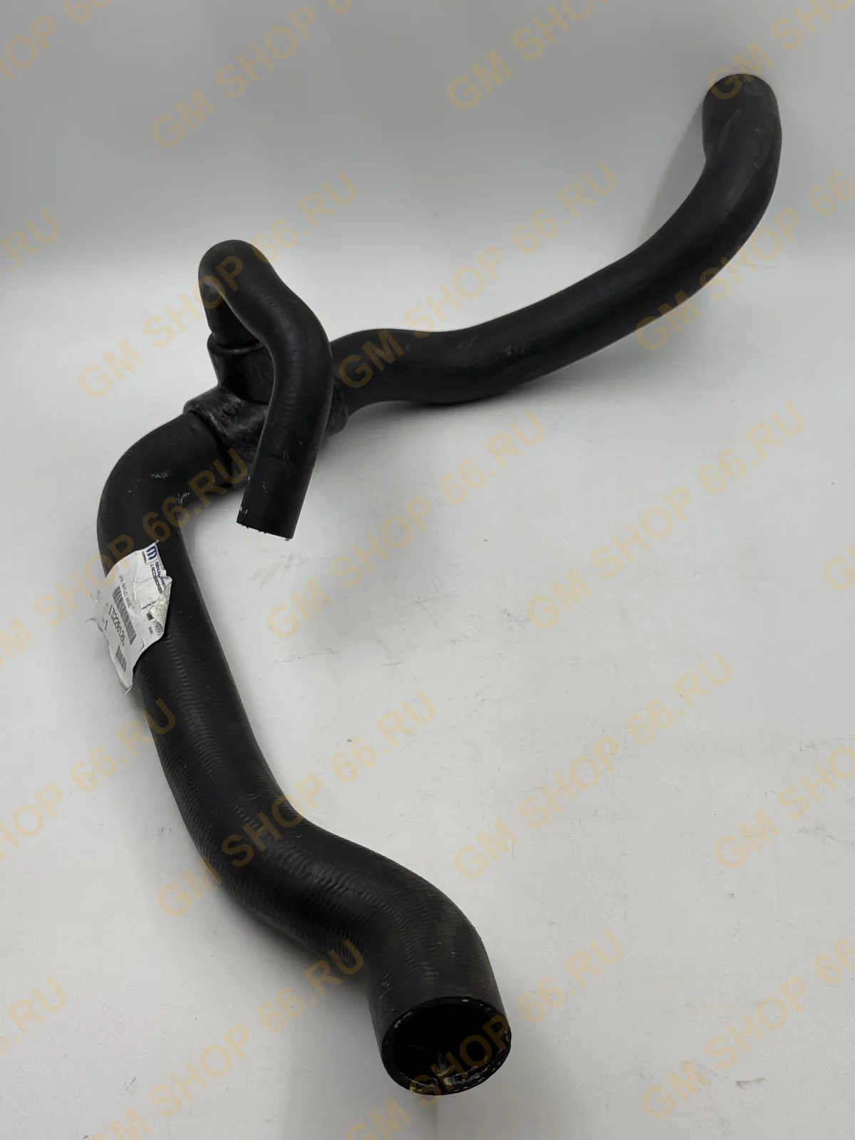 Шланг радиатора выпускной GM 13220126, Патрубки, трубки и уплотнения, General Motors для Opel Insignia A — фото 1 из 3
