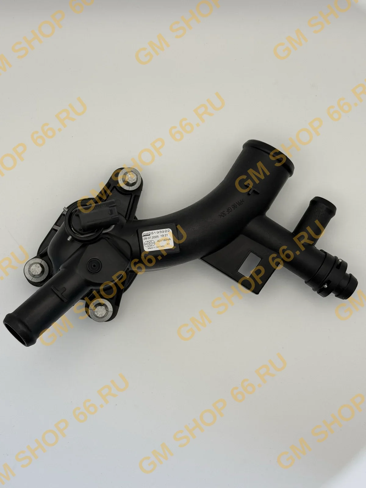 Тройник системы охлаждения GM 25193922, Термостаты и комплектующие, General Motors для Opel Astra J/Astra J GTC/Mokka/Meriva B/Zafira C — фото 1 из 3
