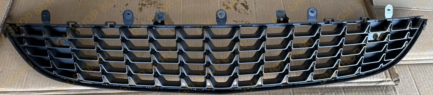 Решетка радиатора нижняя GM 13342492, Решётки и рамки бамперов, General Motors для Opel Astra J/J GTC — фото 1 из 4